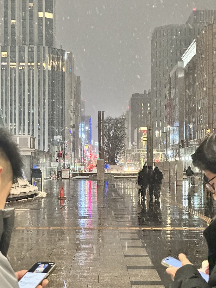 AzamiG2's tweet photo. mmmmm Japanese snow https://t.co/EhWXzSBiw2