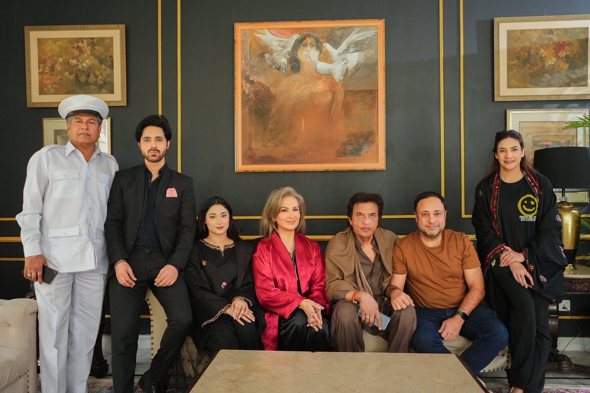 syedbilaln12518's tweet image. During Ramzan Drama Serial Shoot Bas Ek Tum Hi

Produced &amp;amp; Directed by Syed Bilal Naqvi

#basektumhi #PTVHOME #SanaZafar #ghulammoiudin #AsimMehmood #ShameenKhan #SabahatBukhari #diyamughal #syedbilalnaqvi #PTVHomeOfficial @highlight