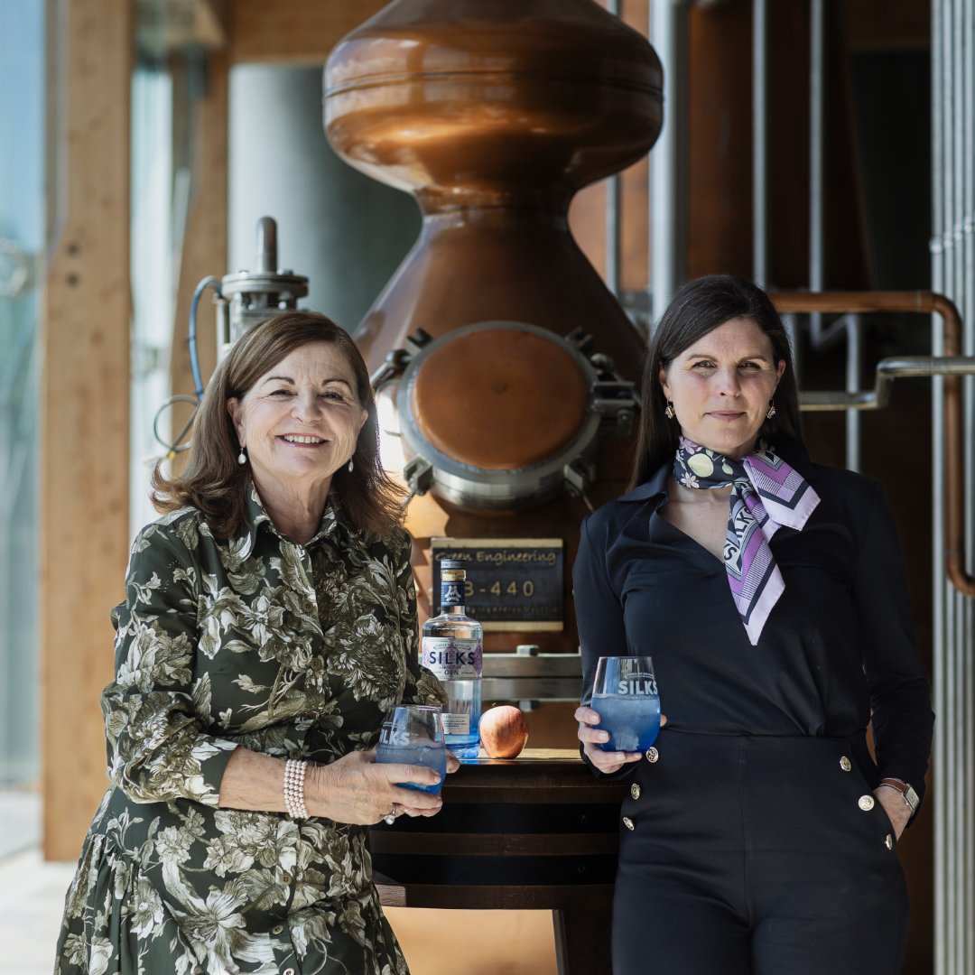 Silks Gin tweet media