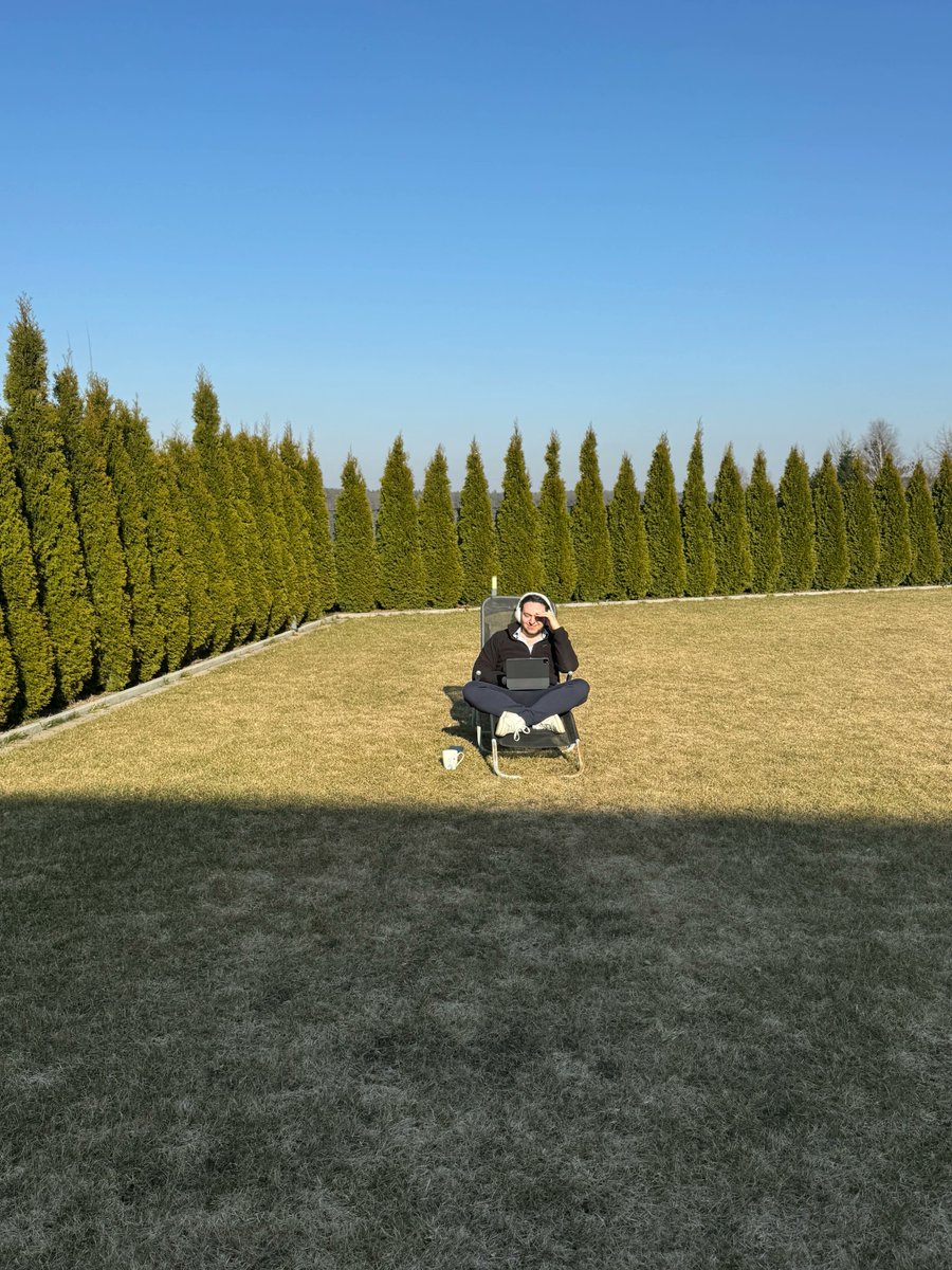 Georg Roch tweet media