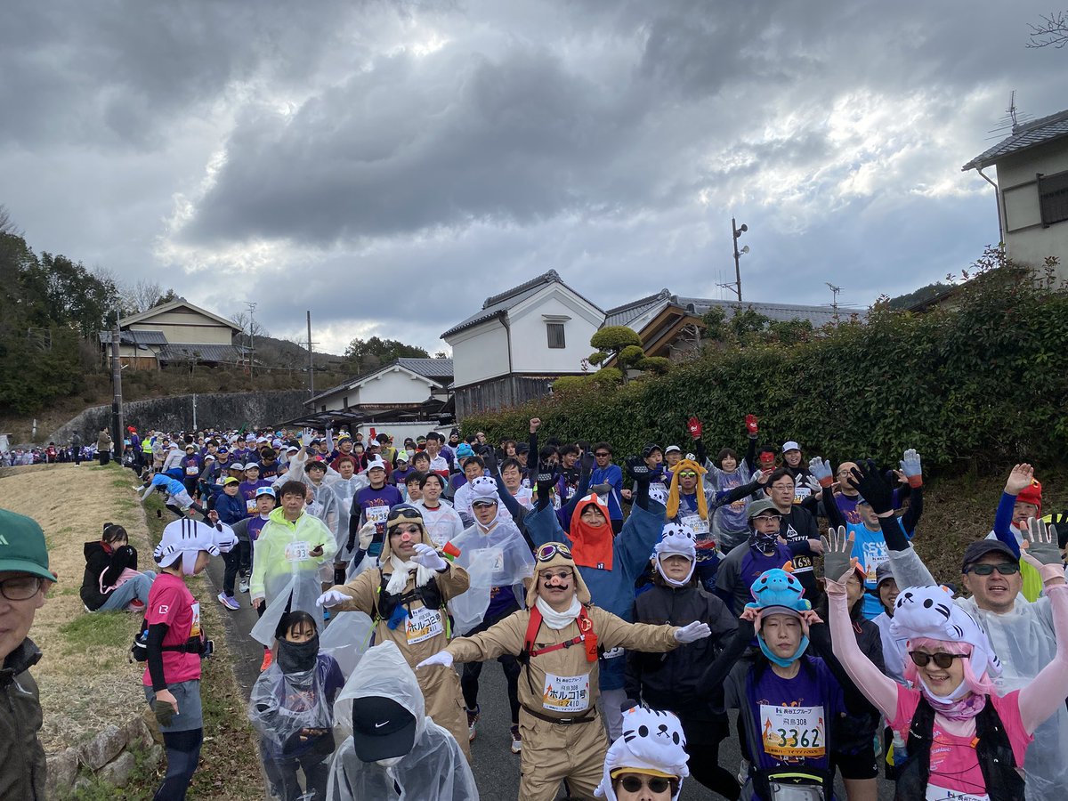 AsukaMarathon's tweet photo. 飛鳥ハーフマラソン2026
終了致しました。

まだまだ改善点があると感じております。
それでも、5回目の記念大会、たくさんの笑顔を見ることが出来たことをただただうれしく感じたのも事実です。
引き続き飛鳥ハーフマラソンをよろしくお願いします。

#飛鳥ハーフマラソン https://t.co/YisSHIhTQs