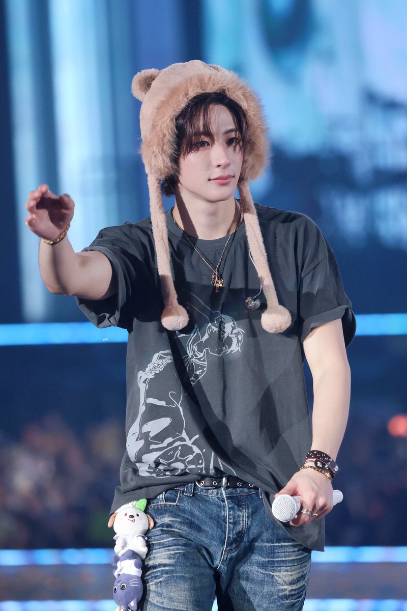 ref：^0^rain tweet media