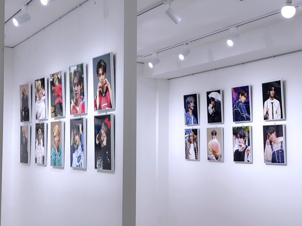 eseoladoha's tweet photo. 덕분에 추억 돋고•••
앞으로 규민이가 그려갈 지도가 더 기대되는...
참 잘 컸다...(///▽///)

#미완성의지도 https://t.co/ofaEetopna