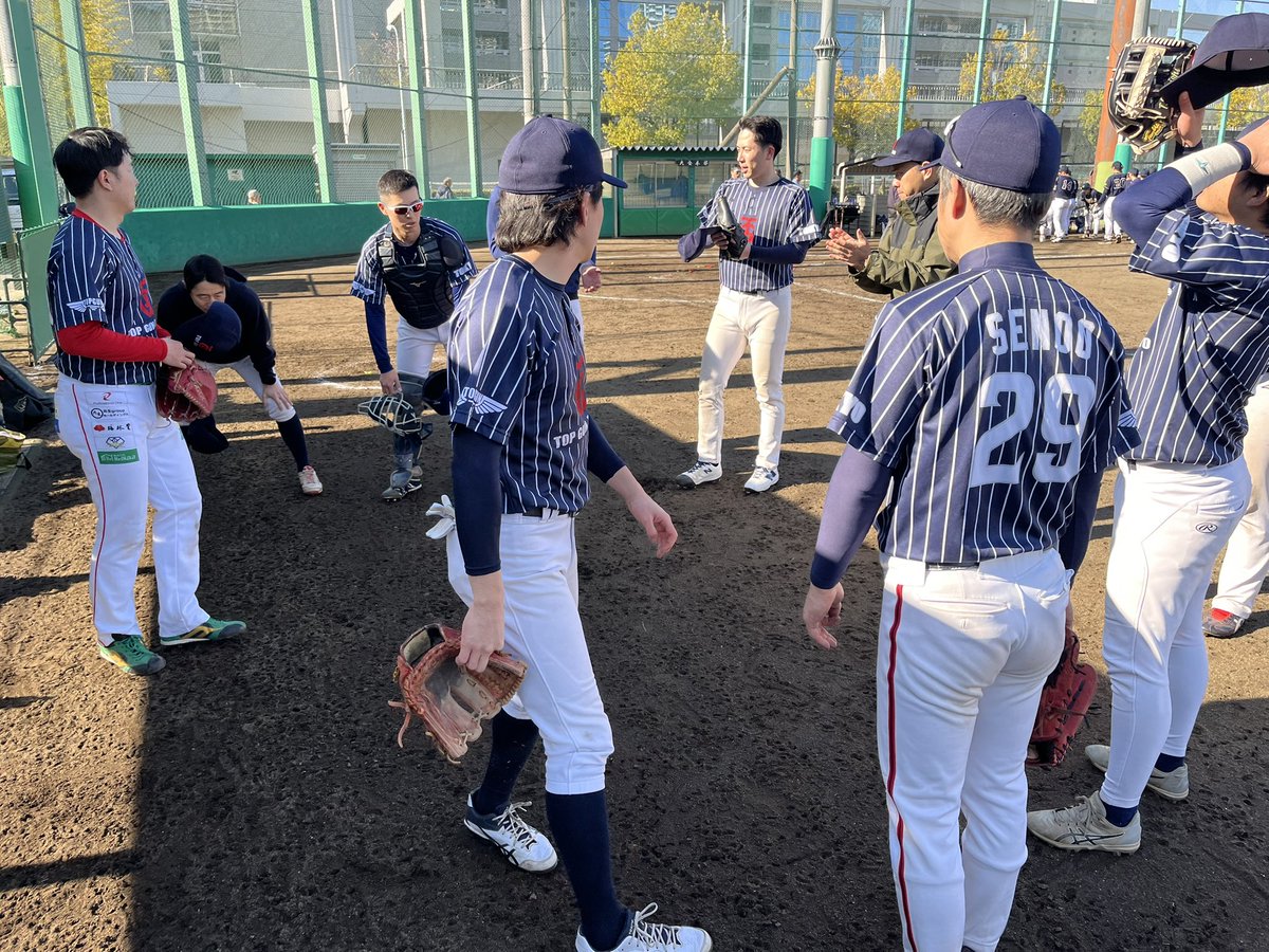 topgun_bbc's tweet photo. 【活動報告】3/8(日)
本日も中央区月島運動場野球部で、さわやか信用金庫様とオープン戦を行い、7回まで0-0で引き分けでした⚾️

ただ、時間もあったことから、9イニングまで実施させて頂きました‼️さわやか信金様、誠にありがとうございました😊

中央区所属のトップガンでは新規メンバー募集中です🎵 https://t.co/nR8Z9DCnwy