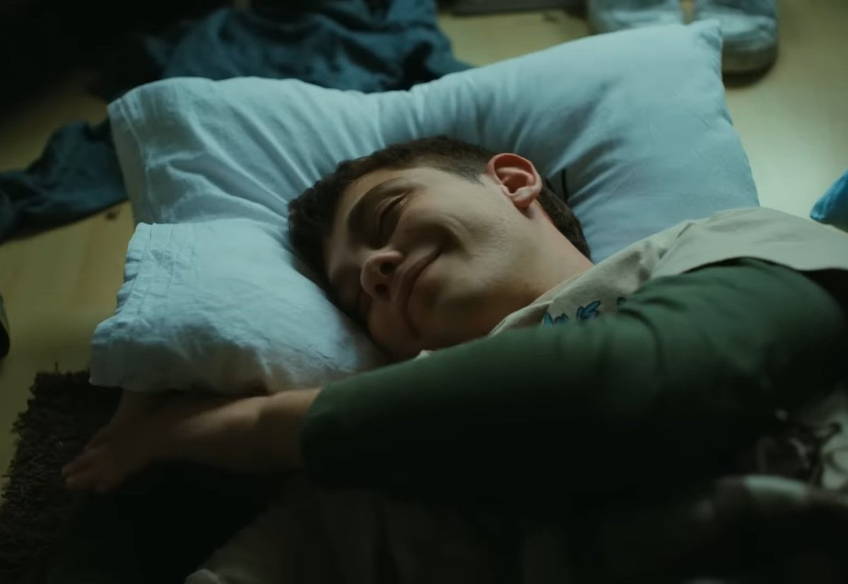 ntinaaa13's tweet photo. He woke up smiling with Ivan next to him in the same dark room he was dreaming about him 2 months ago 🥹😭❤️‍🩹❤️‍🩹❤️‍🩹❤️‍🩹 #sramhr https://t.co/dykvzUnZoe