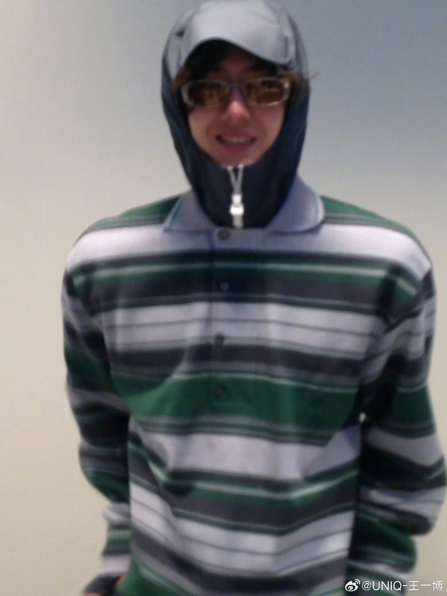 สมกับเป็นเจนซีรุ่นบุกเบิกมากก5666655 เจนซียุคแรกจริงๆ เพราะฮีเกิด 2540 เปิดศักราชมาก็เจนซีเลย กุชอบจนจะเพี้ยนนน567678655 ฮื่ออออออออ

WangYibo WashedOutMatch
#YIBOxFallWinter26Lacoste