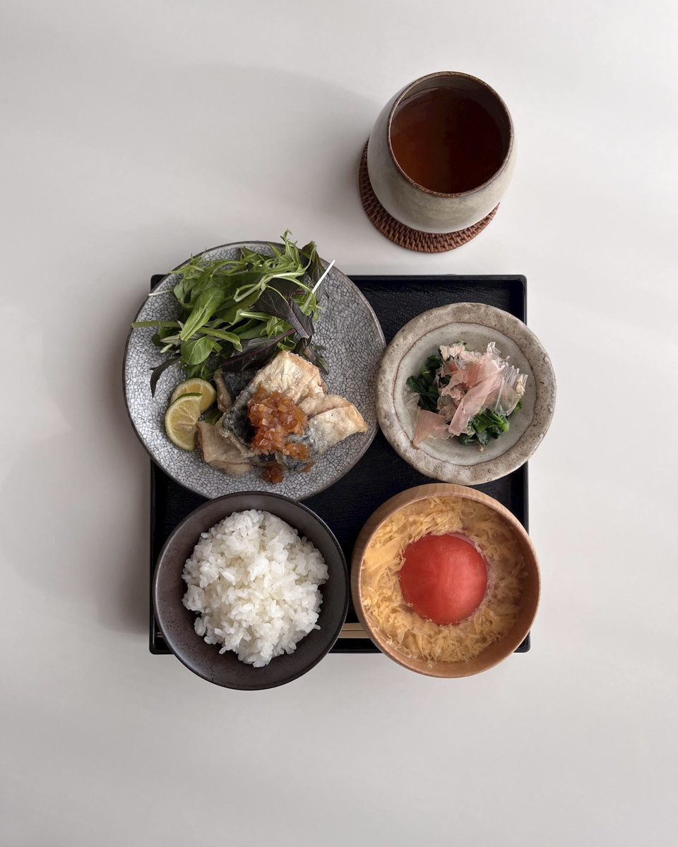 __konchikuwa_'s tweet photo. お定食 https://t.co/VgcBXK07qy