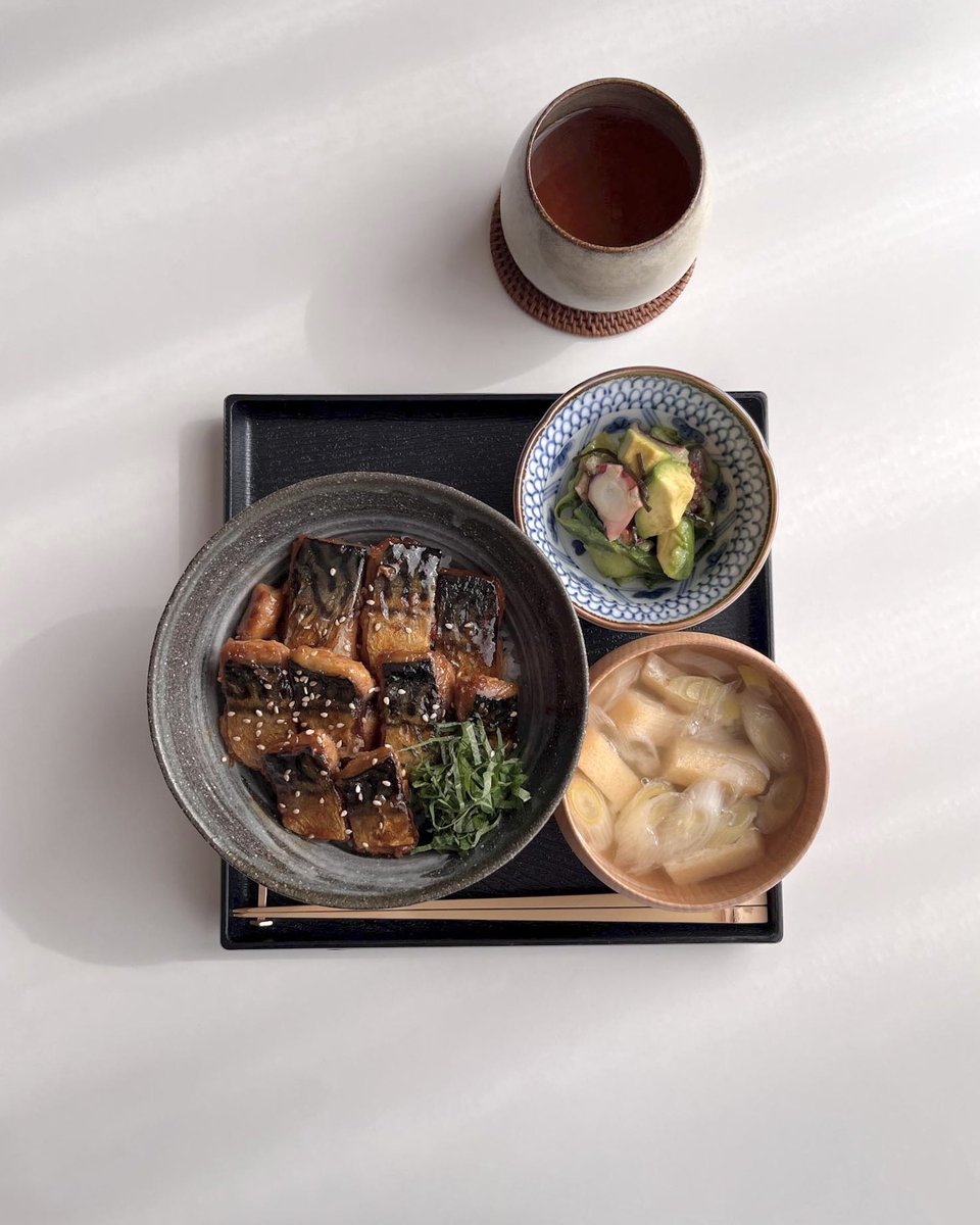 __konchikuwa_'s tweet photo. お定食 https://t.co/VgcBXK07qy