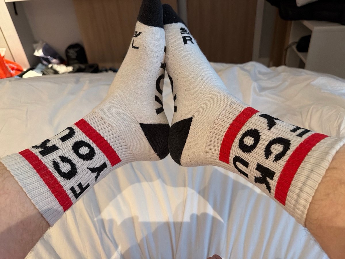 dom-mit-sub tweet media