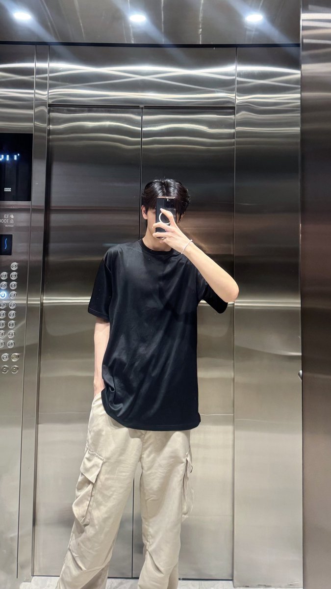 ROJERSFRIXSs tweet media