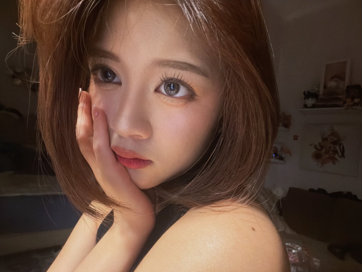 Angelina Christy tweet media