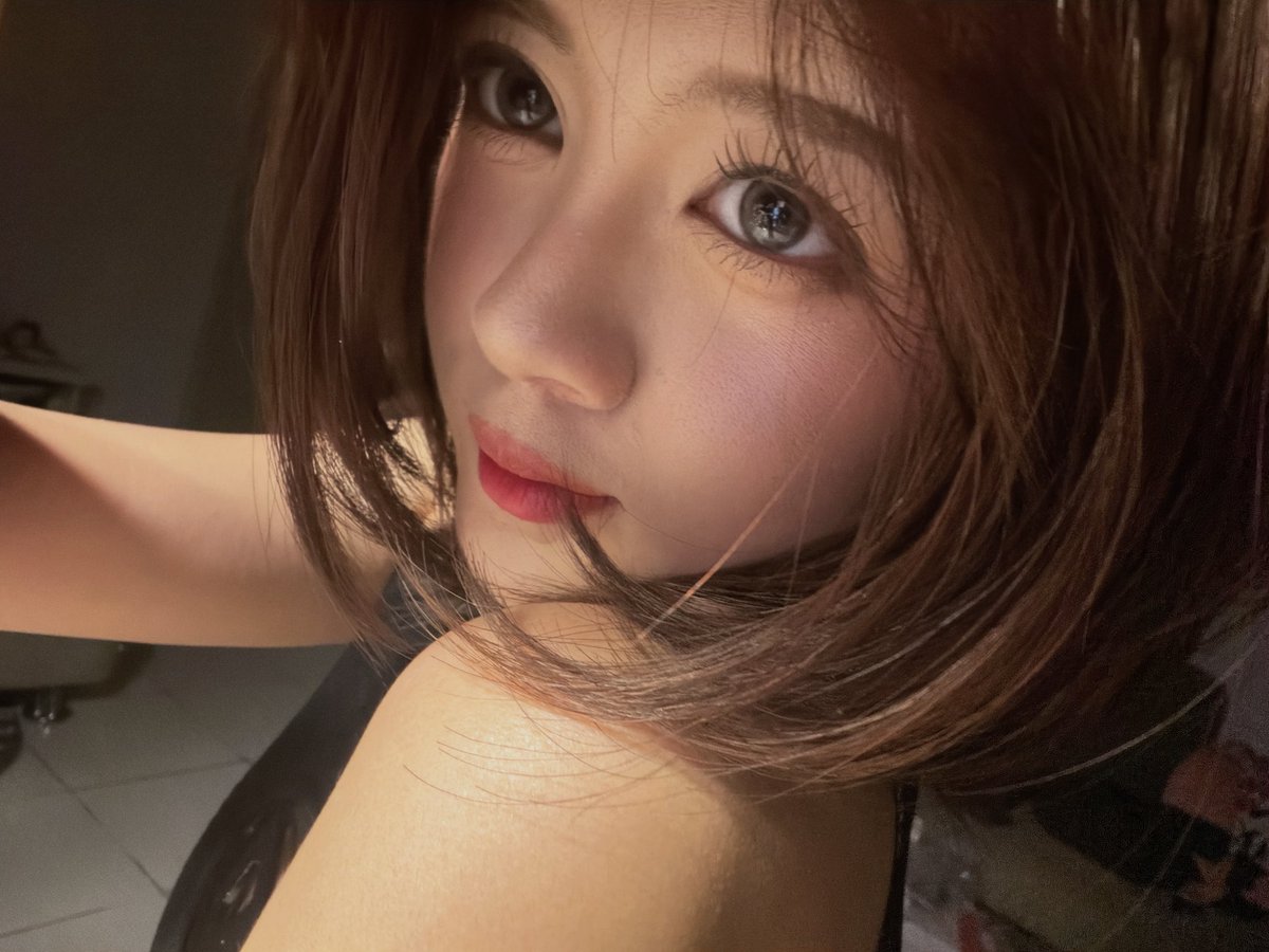 Angelina Christy tweet media