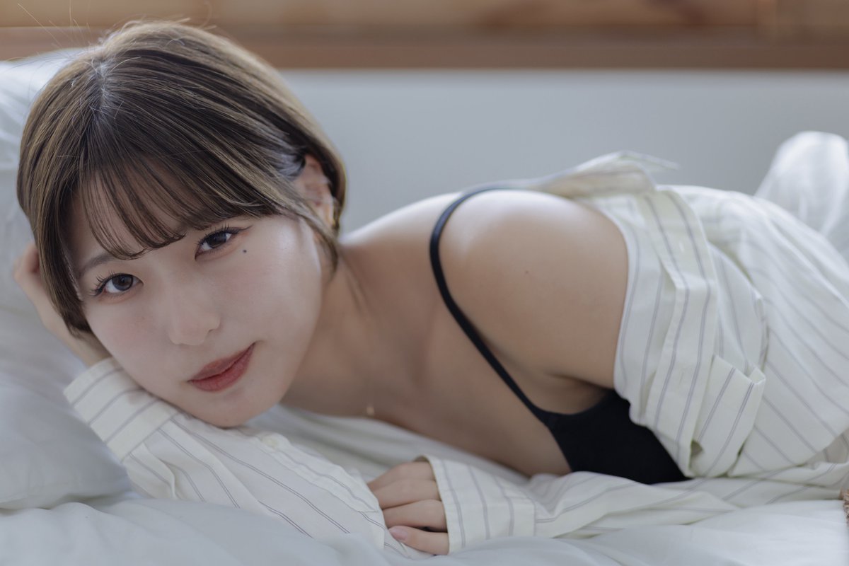 kondolabrujita's tweet photo. Right here, just a moment with you.

model : 音羽ねね @nene_kgsm

#portraitphotography
#softportrait
#naturallightportrait
#portraitmood
#intimateportrait https://t.co/a1j2cDbL5N