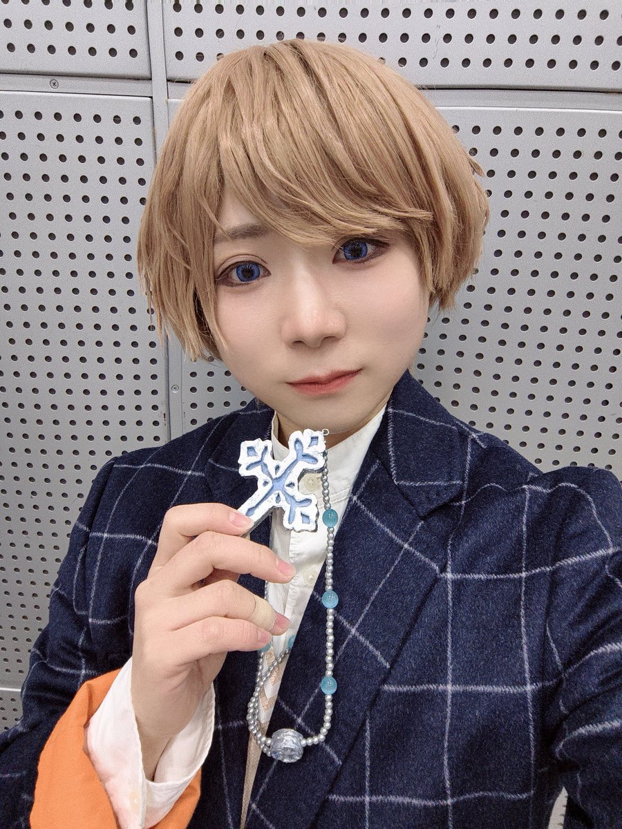 お疲れ様でした〜〜〜！
しっきーでした〜〜〜〜！お菓子もツーショもありがとうございました😭🙏🙏大事に食べる🍬
（ツーショは明日以降に送らせてもらいます…！すません…！）
#kachou