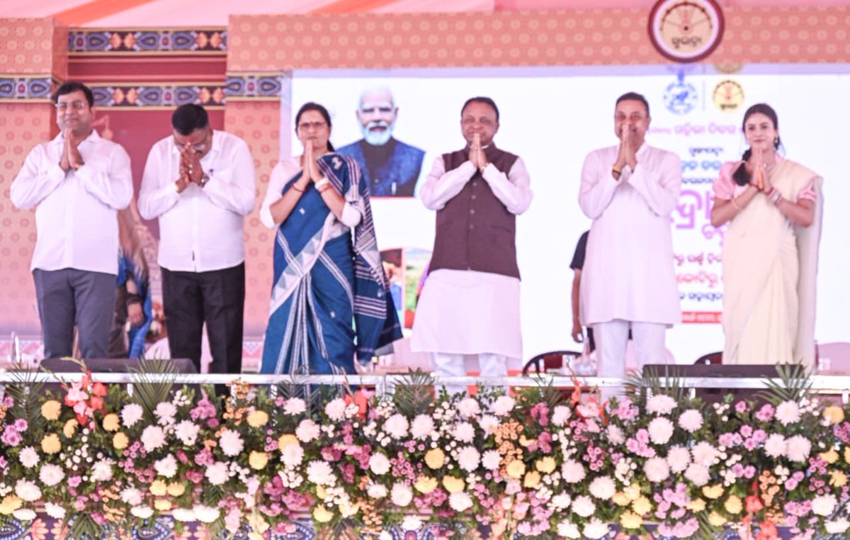 igcrcuttack's tweet image. Odisha Police ensures safe &amp;amp; smooth visit of Hon'ble CM Mohan Charan Majhi to Puri! 
✅ Anti-sabotage checks, crowd management &amp;amp; seamless traffic flow mark successful Subhadra Shakti Mela &amp;amp; Women's Day celebrations #OdishaPolice #Puri #Security
@odisha_police @DGPOdisha