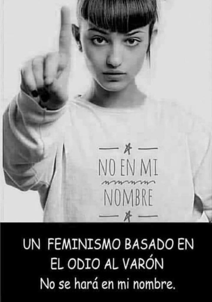 Soy la única mujer de mi equipo.
Trabajo con 12 hombres. Doce.
¿Sabéis qué encuentro cada día?
Respeto. Compañerismo. Apoyo. Buen ambiente.
Doce hombres que me tratan con consideración, que me ayudan cuando hace falta y con los que trabajo codo con codo como un equipo.
Por eso