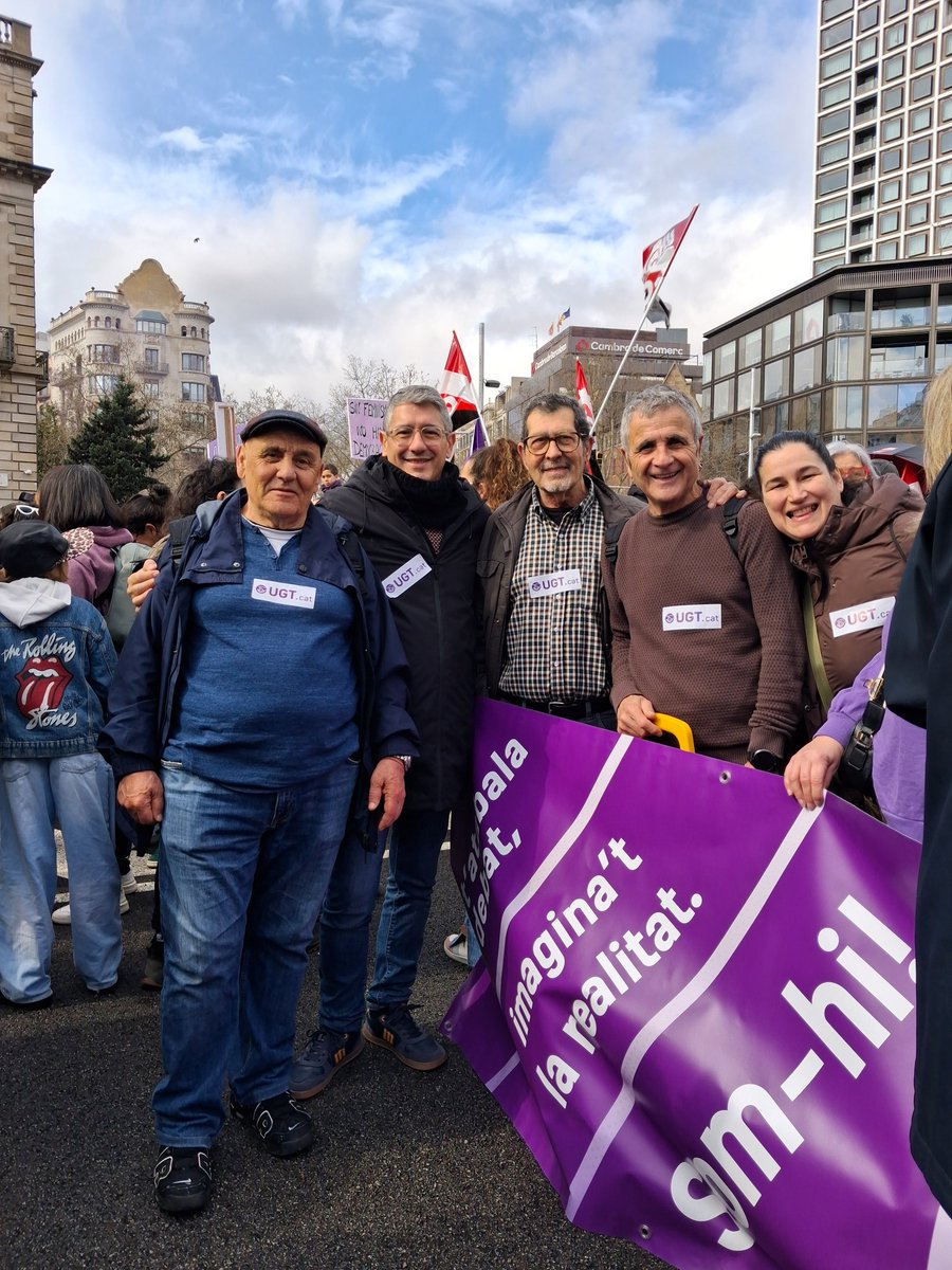 ✊🏽 Aquest #8M sortim al carrer.
El sindicalisme feminista, clau per a avançar cap a la igualtat real.
