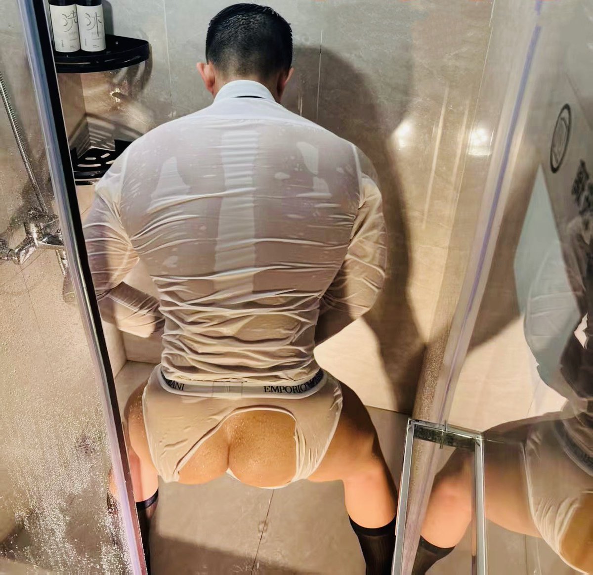 新环境给予新刺激。