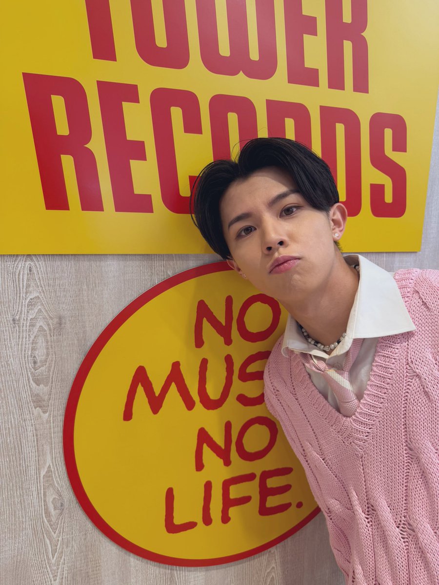 AGE_MASAYA_'s tweet photo. KaWang リリイベ最終日でした💿
一度でも足を運んでくれた皆様
本当にありがとうございました💖

この約１ヶ月間、1人でも多くの人に
見て欲しいし聞いて欲しい。
その一心で歌ってきました😌✨
改めて出逢ってくれてありがとう。

次回みんなの前で会う時は
もちろん５人揃って👩🏼🧒🏼👩🏻🧑🏻‍🦰🧑🏻
#KaWang https://t.co/gceTOqMNgy