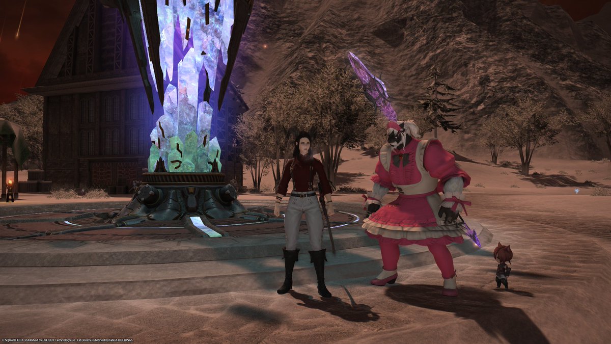 追星真是個神祕旅程 老大徵求解限帶他打發光副本任務 我就直接儲了一個月上去帶他打了三個低等本 很有花錢買快樂的感受 真是新鮮 最後離隊前我跟他說  我要去打魔獸世界了🤣
另附上一張有料路人....