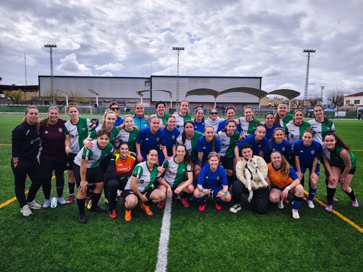 💜 ¡Hoy en Alginet, gane quien gane, ambos equipos celebramos el #DiaInternacionalDeLaMujer !

#SomMestallistes ⚪️💜🦇