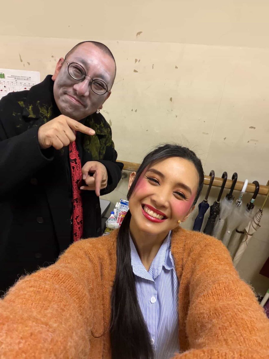 #UME 今昔不届者歌劇、和歌山公演を経て全公演が終演！観て頂いた皆様、本当にありがとうございました！

ミュージカルという異世界に連れてって下さった松岡さん、舞台に立つまで毎日育てて下さった丸尾さん、そして凄腕で多彩な共演者の皆様、全スタッフ様に大感謝を！

これ、復讐のシナリオです。