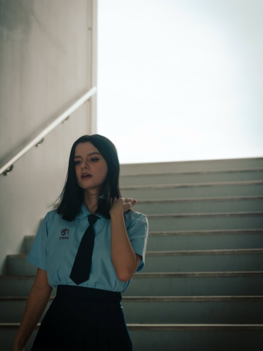 freenkyMYY's tweet photo. her in a school uniform is soooo 😖

#เด็กใหม่TheResetEP1 
#GirlFromNowhereTheReset
#beckysangels https://t.co/muG0BiPVOt
