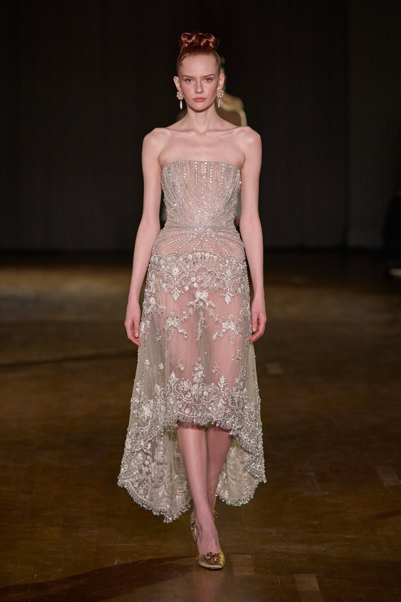 itgirlbackup's tweet photo. Princess ready-to-wear https://t.co/aTytAxHlRQ