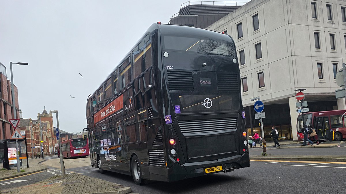 WillsBusSpot's tweet photo. #FirstTransfer 07/03/26
On Friday, First Essex took over Essex County Council Contracted Chelmsford Park &amp; Ride services from Vectare. A host of Ex Cornwall Enviro 400s have been drafted in, and painted into  black. 33320 WK18 CHG pictured, one of two operating the 700 yesterday. https://t.co/s0SsI8rFuy