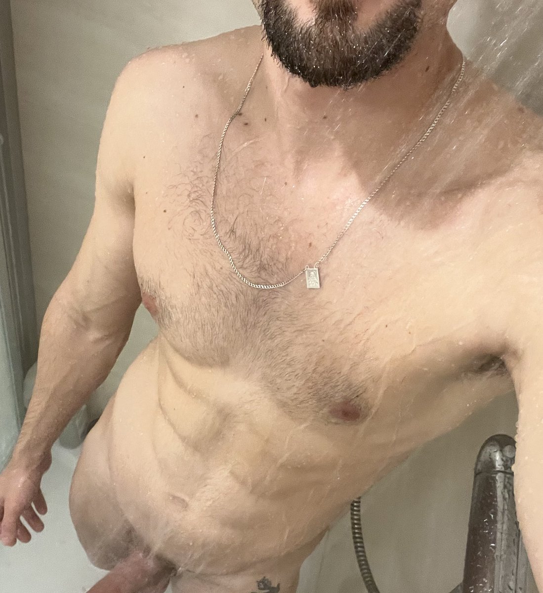 Santi tweet media