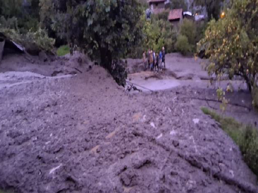 COENPeru's tweet image. 🌧️ #Áncash | El 7/3, a consecuencia de las #LluviasIntensas, se registró la activación de una quebrada y posterior #Huaico que ocasionó daños en viviendas en el C.P. Cajas, distrito de Parobamba, prov. Pomabamba. Gobierno local realiza la #EDAN y coordina la entrega de Bienes de