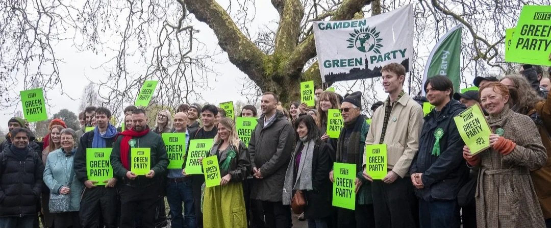 ZackPolanski's tweet photo. So energised by our Saturday tour.

Four boroughs in one day - Southwark, Camden, Barnet and Haringey.

In every space: hundreds and hundreds of volunteers joining our Green Party, ready to make hope normal again.

Join us: https://t.co/Q27Jy5eX7z 💚🙌🏽 https://t.co/Ovg66lQczM