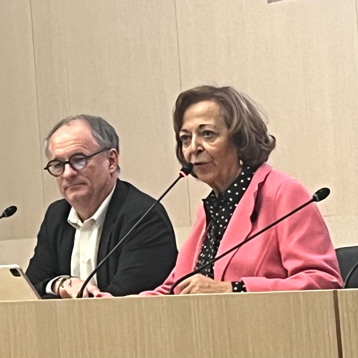 David Valence tweet media