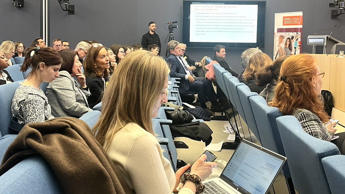 David Valence tweet media