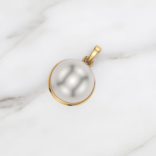 jebijjewellery's tweet image. She is the pearl of wisdom, strength, and love.

Refined by life. Radiant by nature.

Happy Women's Day!

Sterling Silver Pearl Pendant — Rs. 14,816

jebij.com

#WomensDay #Jebij #PearlPendant #PearlOfWisdom