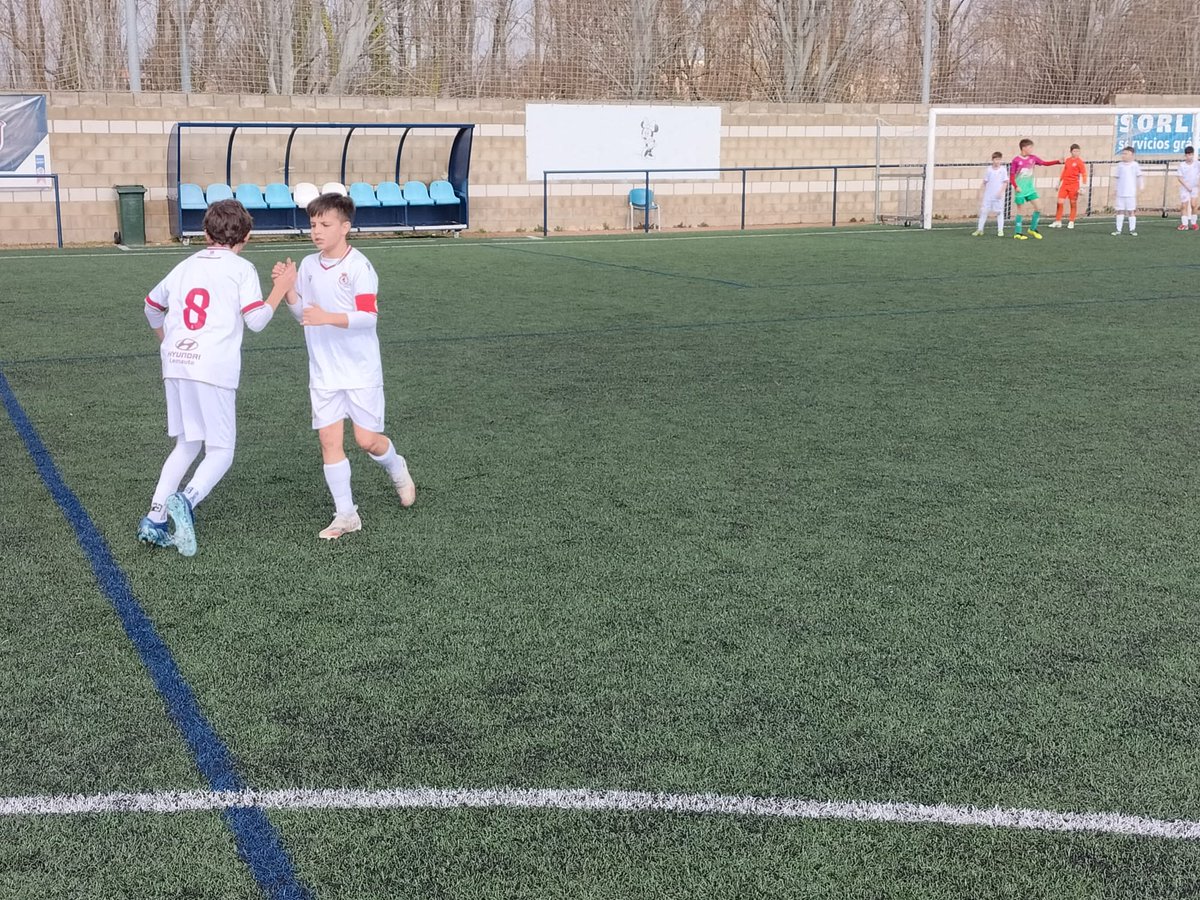 CultuAcademia's tweet photo. #CyDLAB Jornada 20
🏟️ Área Deportiva
Alevín B 8 - @atleticotrobajo 0 https://t.co/5GcD5eETmp
