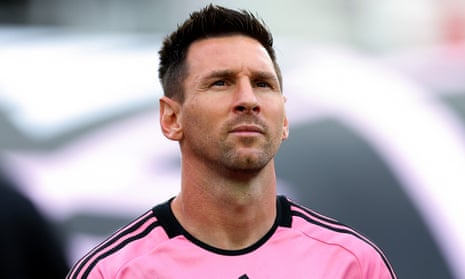 weexsports's tweet photo. Inter Miami'nin sahibi Jorge Mas: 

"Lionel Messi'ye yılda 70-80 milyon dolar arasında ödeme yapıyorum. 

Her kuruşuna değiyor." https://t.co/S8Nf8AkVba