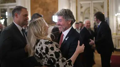 En cinco años Milei pasó de tener dos diputados a controlar en gran medida los tres poderes del Estado. O es un genio político o el régimen mafioso/corporativo que quiere desmantelar está cayéndose a pedazos
laprensa.com.ar/Milei-convirti…