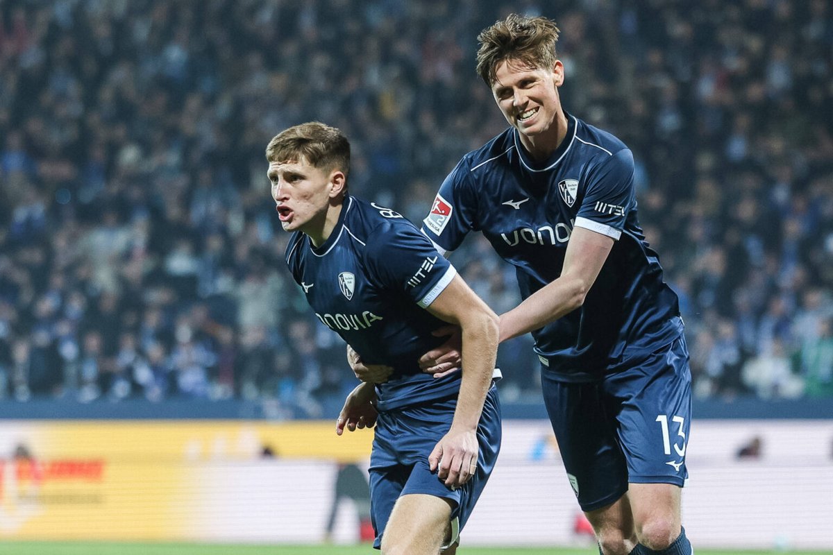 Verdienter Heimsieg und zugleich ein Befreiungsschlag. Das Glas beim VfL Bochum füllt sich wieder. Mein Nachdreher zu #BOCFCK:

vfl-magazin.de/bochum-kaisers…