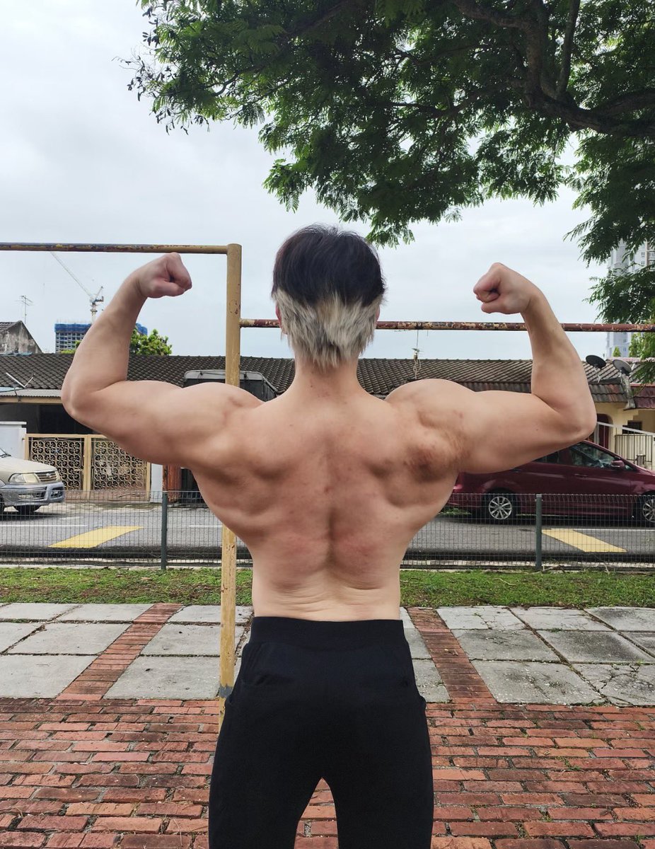Alexandre506070's tweet photo. 我就是喜歡在你家公園露
#理想男友
#肌肉猛男 https://t.co/BT6hZxRKff