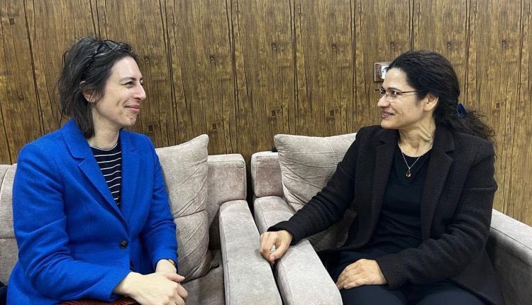 Ann Snow tweet media