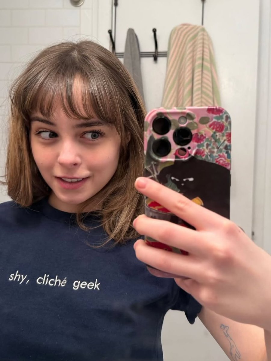 well this didn't take long until someone drew this as Max

(@/tegobanics on IG)