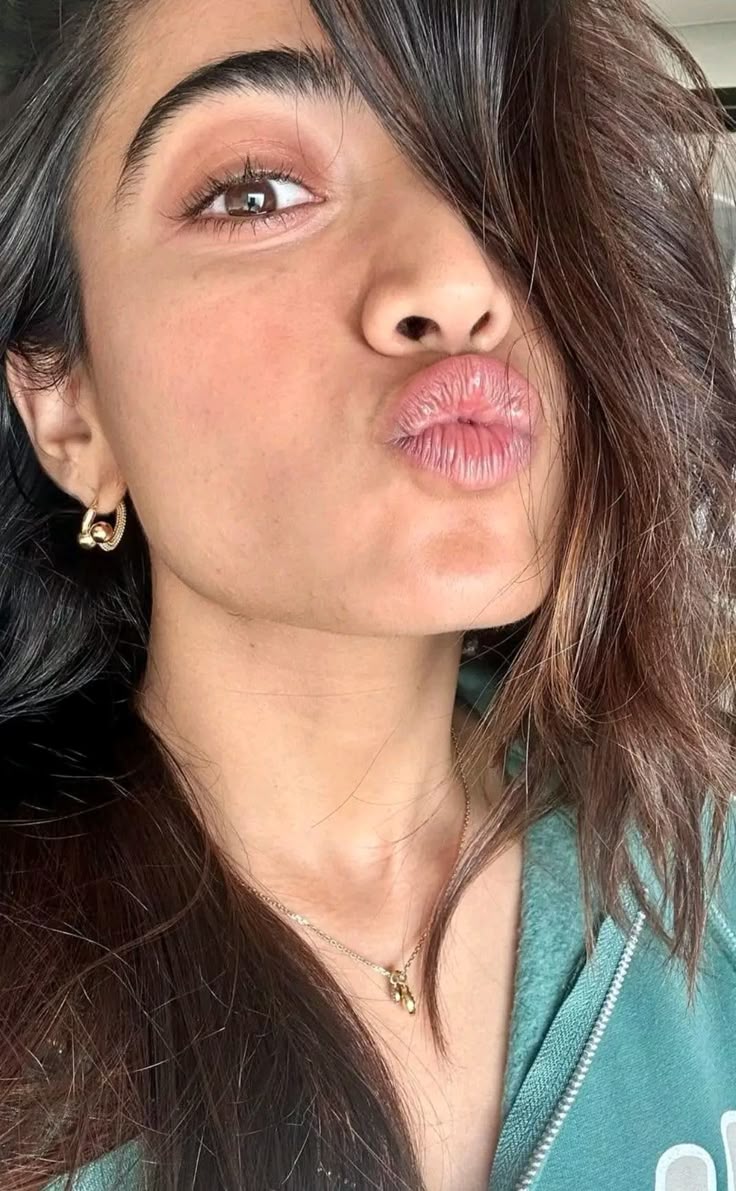 Glamss World tweet media