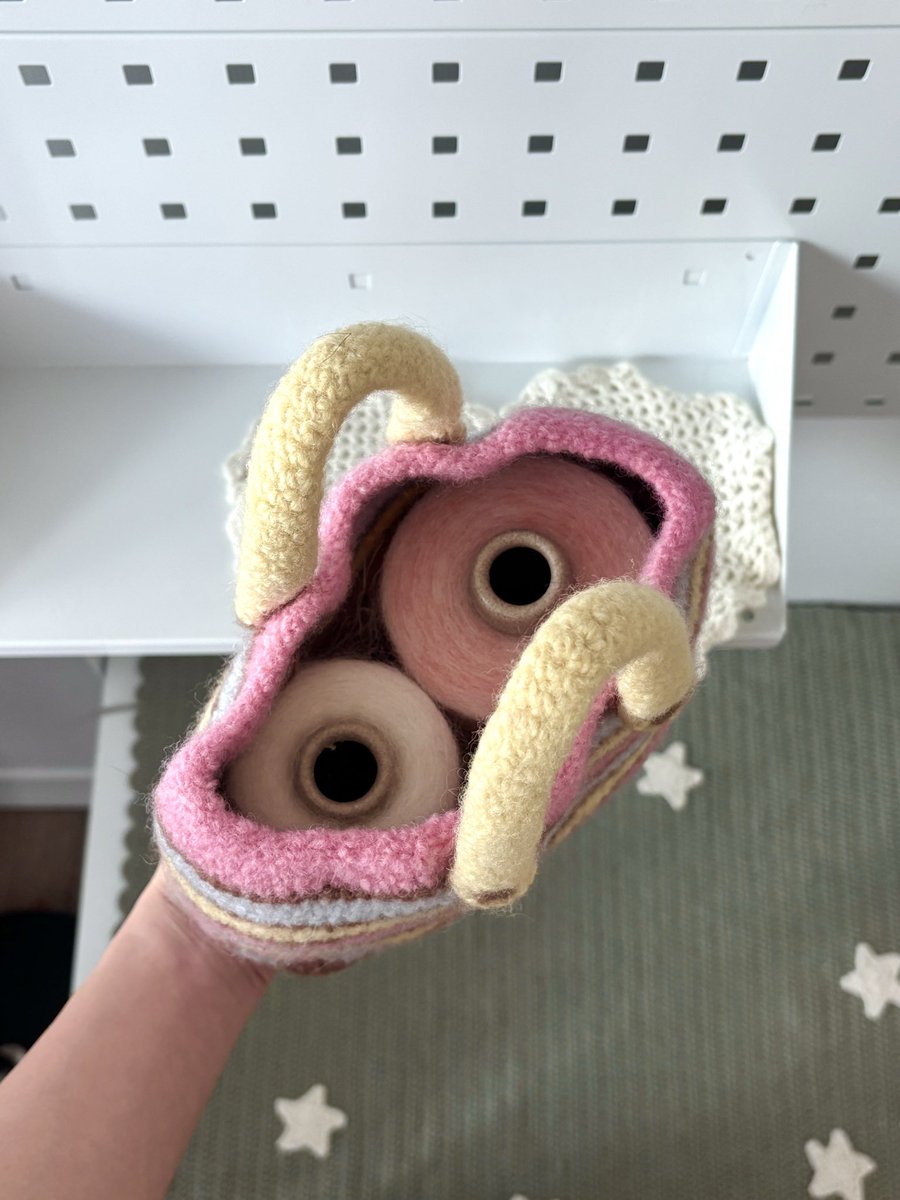 구슬아이스크림이 생각나는 가방..🍨