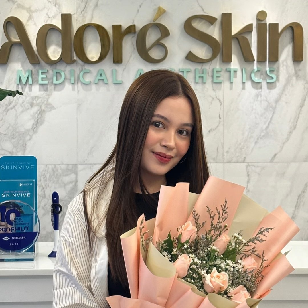 talaskrys's tweet photo. adoré skin congratulates krystal on their ig story, yay! so happy that krystal gets to visit her adoré skin family❤️‍🩹 https://t.co/icZiqLhXK8