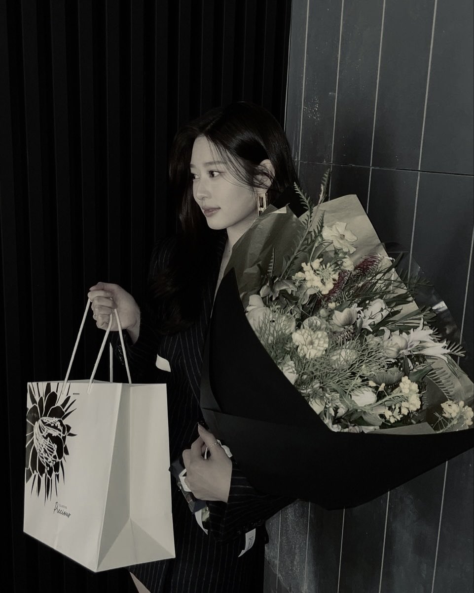 SOC-IE 💛 ˚☽˚.⋆ tweet media