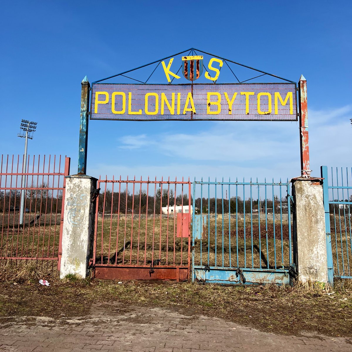 One of the most iconic entrances in polish football 🔥 Unfortunately first team is not playing here anymore. #poloniabytom