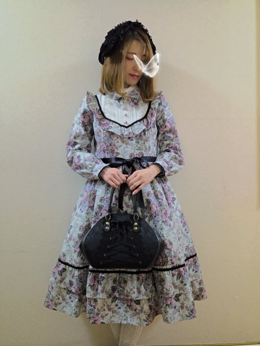 kinoharui_LILAC's tweet photo. やっと着られた憧れのアンジュール！

お洋服 #DreamingDrop 様（#どみどろふれんず）
ヘドレ #Reizend 様
ピアス #EULALIA 様
バッグ #limboussole 様（#バルドゥリスト）

お靴 MODO

春依のお洋服 https://t.co/6HPuvmmSU2