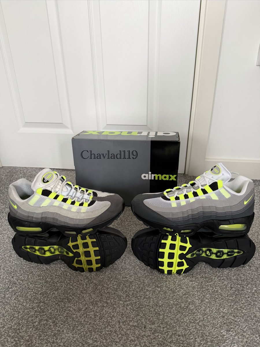 Nike chav lad 👟 tweet media