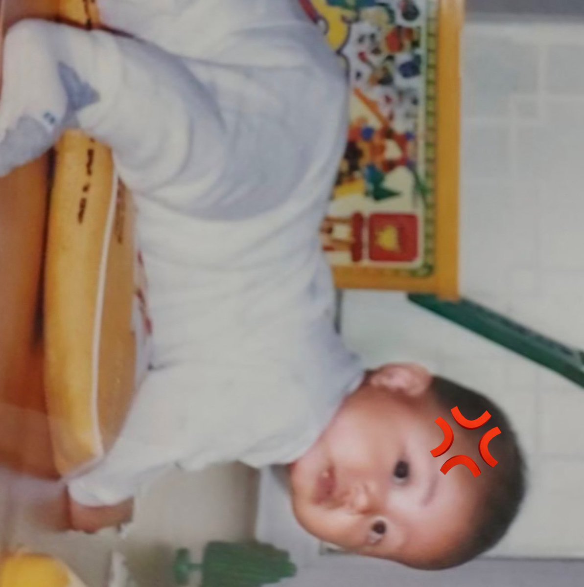 โอ้ยยยย เลือดจั๊นลงหัวหมดแย้วเนี่ย มะมีคัยช่วยจั๊นเยย ถ้าจั๊นยงปัยดั้ย จั๊นจาโกดซุกคน💢⁉️